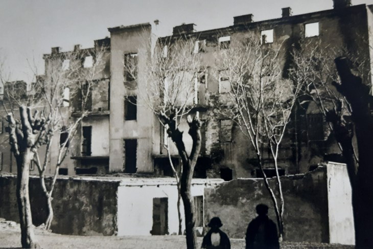 Stogodisnjica Paljenja Narodnog Doma U Puli Pocetka Etnickog Ciscenja Hrvata Zlocini Fasizma I Nacizma Poceli Su Paljenjem Knjiga U Puli 1920 Godine Glas Istre