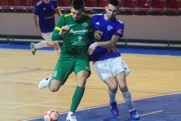 Momčad Futsal Pule se domaćom pobjedom nad Uspinjačom VRATILA U IGRU ZA PRVOLIGAŠKU VIZU - Glas Istre
