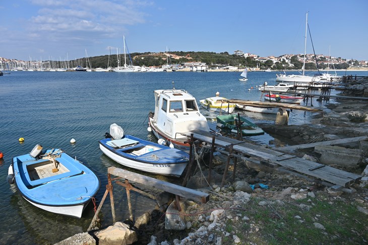 Na Bunarini do kraja godine valobran i plutajući ponton sa 60-ak novih ...