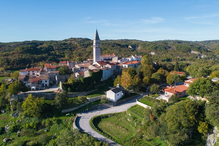 Tradicionalna fešta Rokova: Izložba, folklorna društva, sportska ...