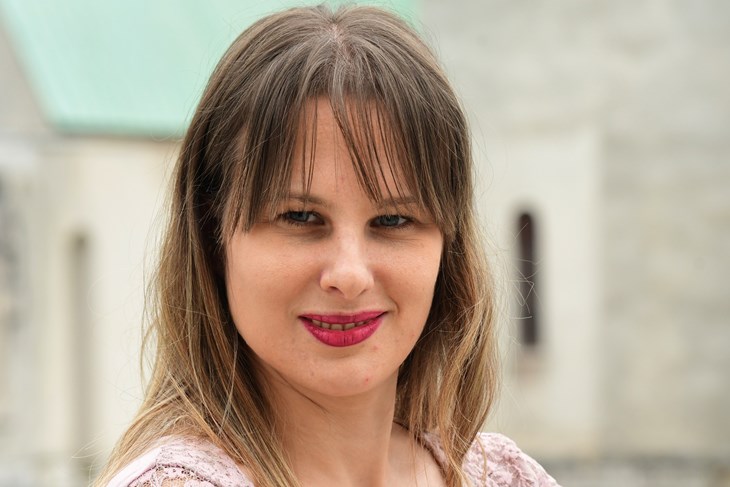 jo-jedno-priznanje-za-elis-gobo-labinska-pjesnikinja-dobitnica-je