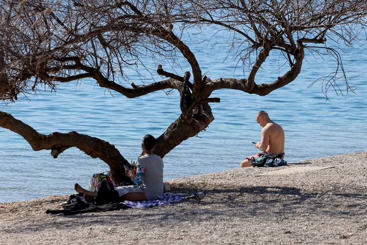Građani će na slobodan pristup plaži čekati do 2045., a iznajmljivačima se pravila mijenjaju odmah