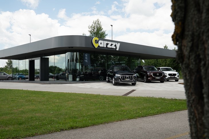 Iskoristite Vatrene popuste za Carzzy rabljena vozila uz 3 godine jamstva