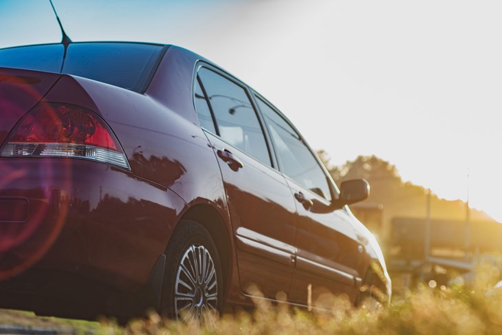 Kako vrućine oštećuju automobil: Od zaslona i laka do akumulatora