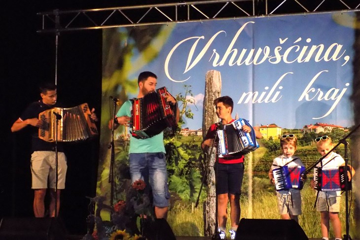 "Vrhuvšćina, mili kraj" donosi večer posvećenu tradiciji, glazbi i domaćem izričaju