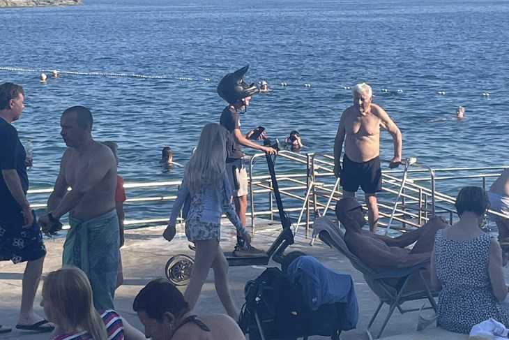 Čitatelji prijavili sve češće probleme na invalidskoj plaži na Valkanama