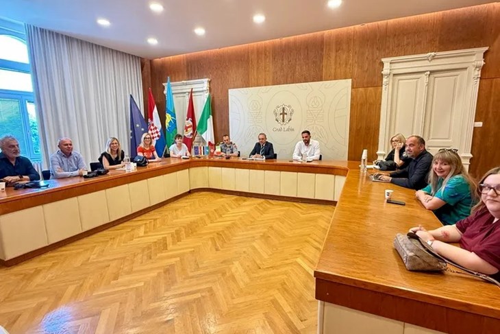 Nakon dojave u labinskoj školi Grad sprema nove sigurnosne mjere za škole i vrtiće
