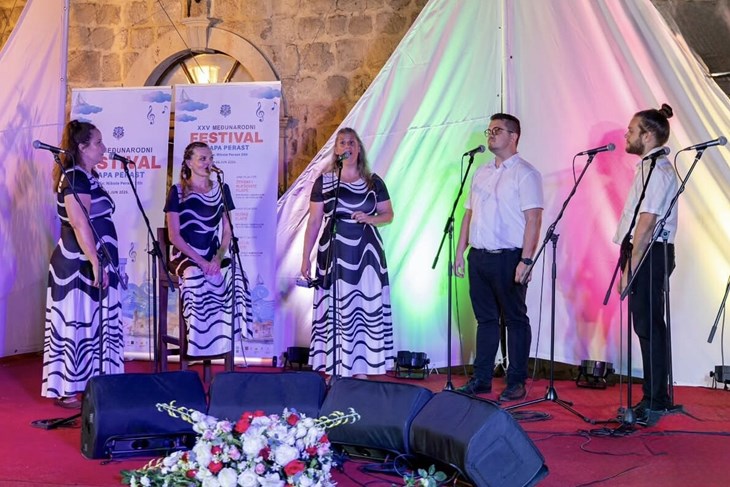 Nagrađivane Umole otvaraju Lisianum Art Festival u crkvi svetog Feliksa i Fortunata