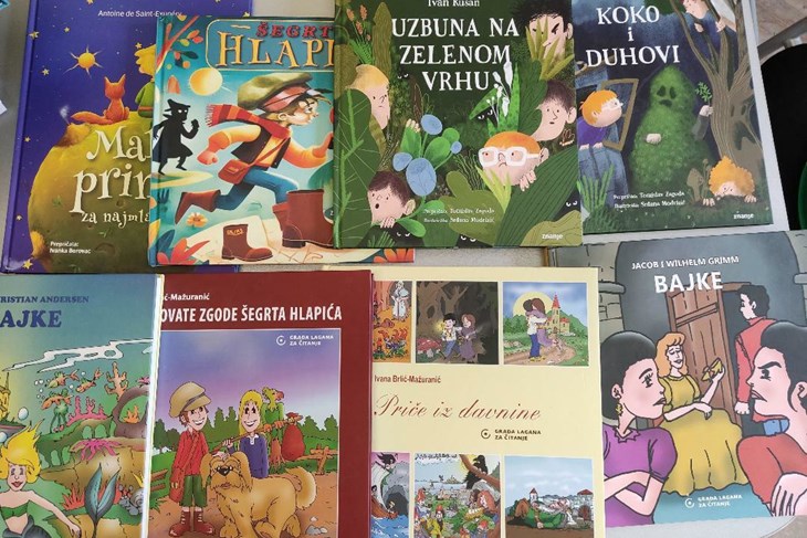 U labinskoj školi djeci koja teže čitaju uredili kutak i nabavili posebno prilagođene knjige