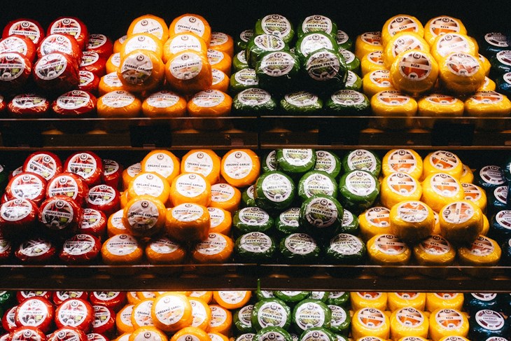 Mozzarella poput gume, feta bez okusa? Evo zašto se to događa