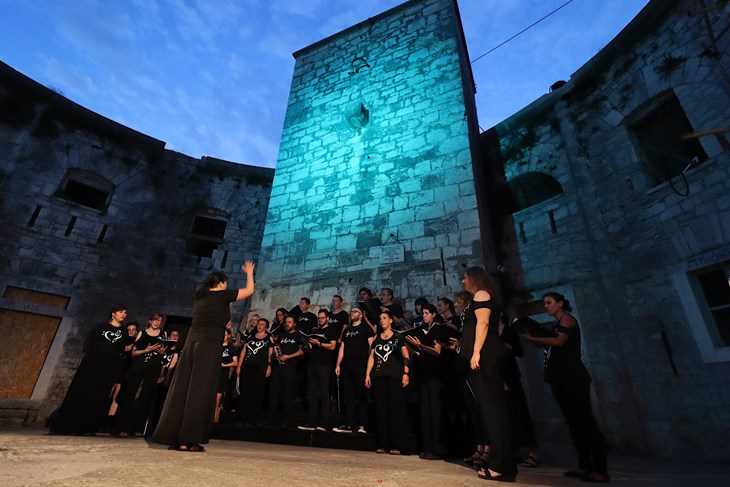 "Odjeci glazbe" u utvrdi Casoni Vecchi: Besplatni cjelovečernji koncert povodom dana Sv. Tome Apostola