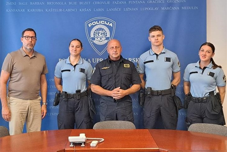 U istarsku policiju stigli novi vježbenici: "Radite pošteno i budite na usluzi građanima"