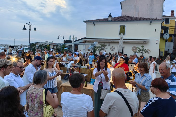 Besplatna vođena tura "Od baštine do maslinika" uspješno započela ljetnu sezonu