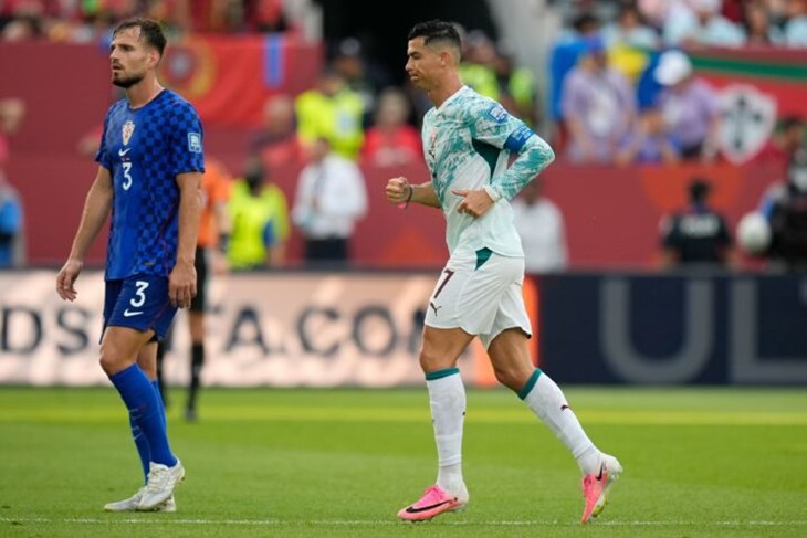 ANKETA / Je li bio penal za Portugal?