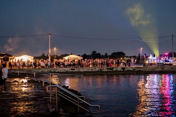Sapori di Mare vraća se u Karigador: Natjecanje u pripremi brodeta, divovski zmajevi, turniri i glazbeni program