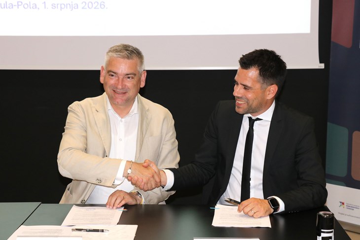 U Svetvinčenat i Cerovlje ulaže se 320.000 eura: stiže obnova cesta