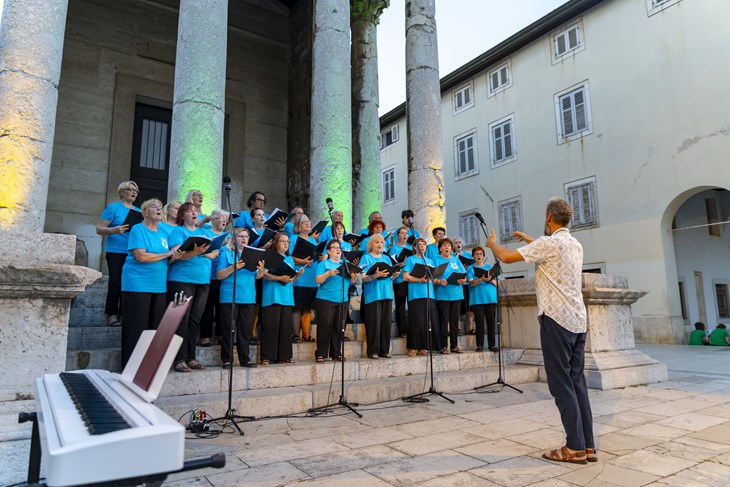 U nedjelju na pulskom Forumu Koncert prijateljstva uz Brajšu Rašana, Despinu i Erika Baliju
