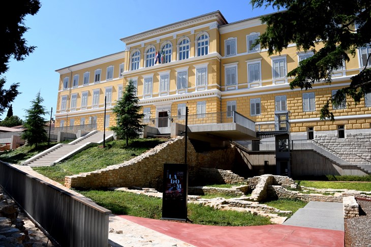 U Puli se otvara izložba "Shared Grounds", nakon nje slijedi audio-vizualni performans