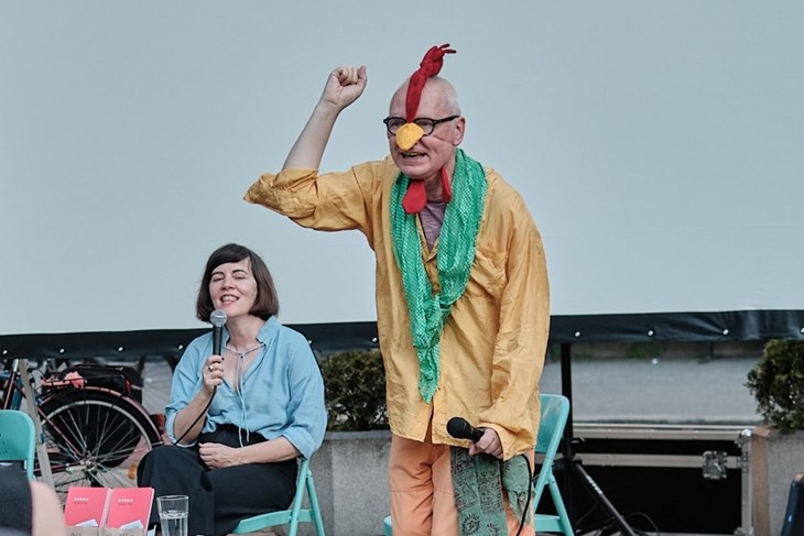 "Busen" Ljiljane Ilić: Poetska akcija i mali spomenik posječenom vrtu bake i djeda
