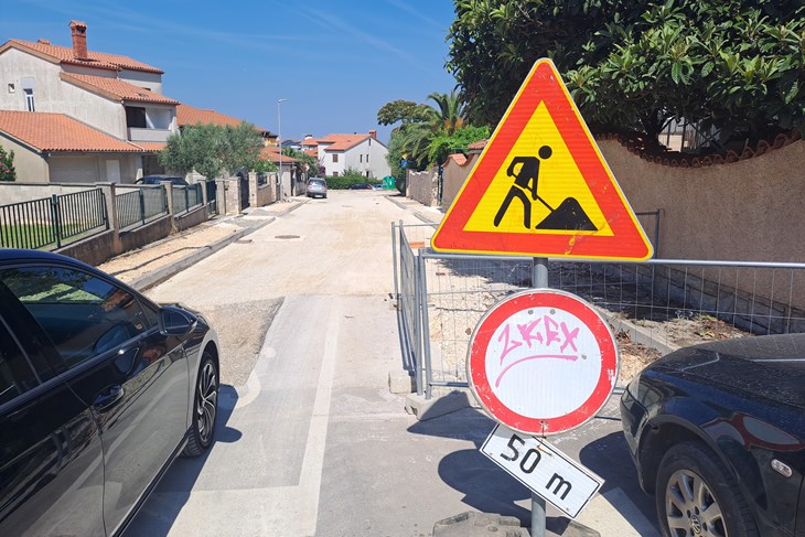Radovi ugrozili sezonu, zelenilo pretvaraju u gradilišta. Inicijativa za zeleniji Štinjan traži hitan sastanak s Gradom