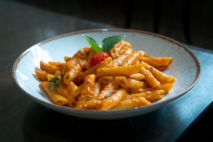 Recept dana: Tjestenina u umaku od pečenih paprika