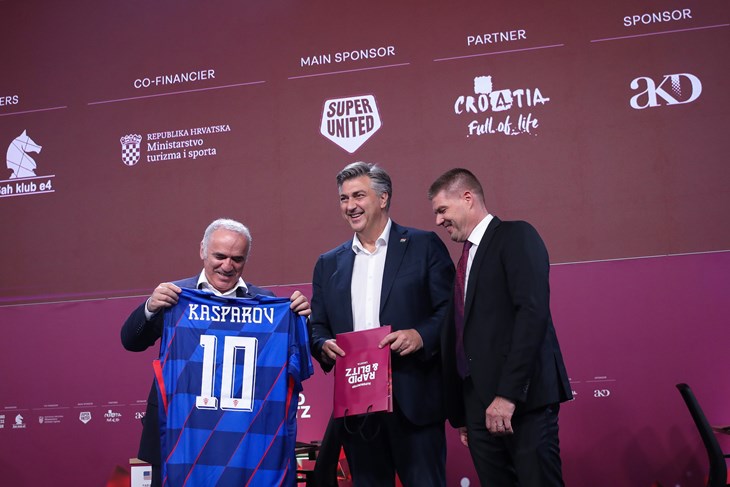 "FIFA bi trebala sve kabele za kamere raditi od hrvatske kose!" Kasparov komentirao kontroverznu situaciju