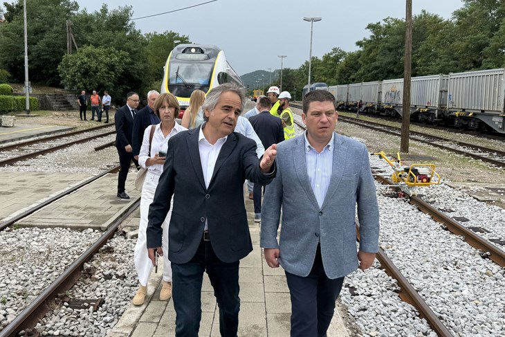 FOTOGALERIJA / Ministar Butković obišao radove na projektima željezničke i cestovne infrastrukture sjevera Istre