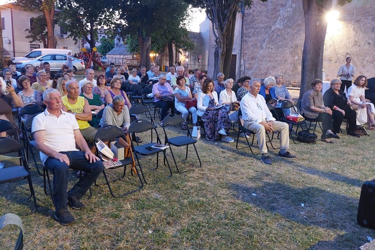 Pjesnici su u Barbanu stihovima slavili obitelj, ognjište, ljubav i zavičaj