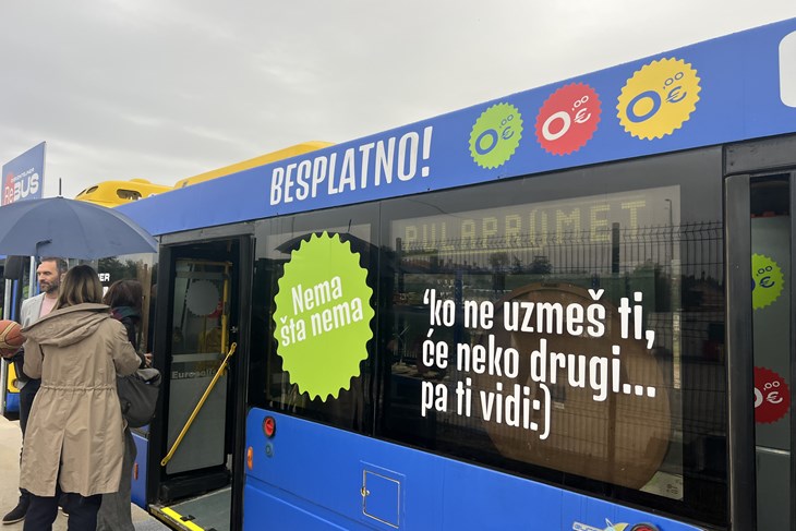 ReBus je nadmašio očekivanja: U dva autobusa svakodnevno stižu predmeti za novi dom