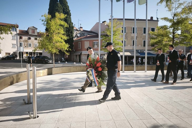 "Sloboda je hrabro izborena i skupo plaćena": Rovinj odao počast braniteljima