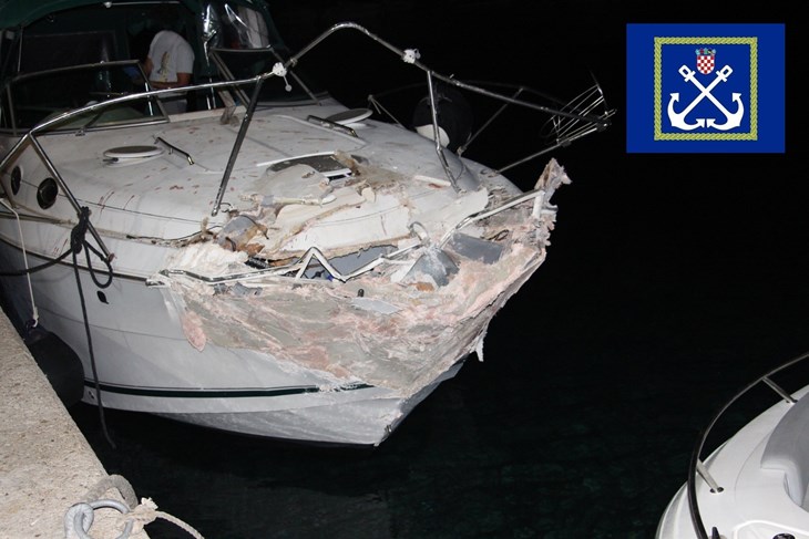 FOTO / Dramatičan vikend na Jadranu: Gliser udario u Krk, spašavali ljude na kajacima i SUP-ovima