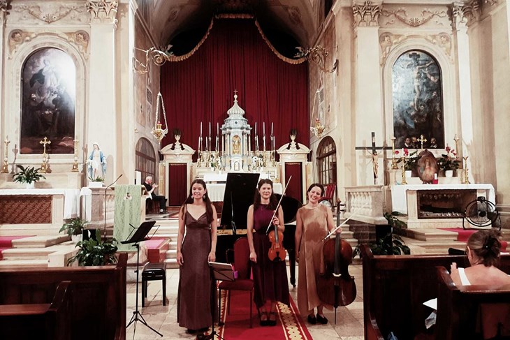 Trio Accio donio eleganciju, temperament i poseban bis rovinjskoj publici