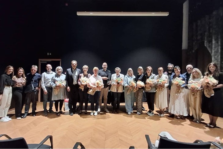 Novigrad zahvalio učiteljima i odgojiteljima. Nagrađeno 17 djelatnika ...